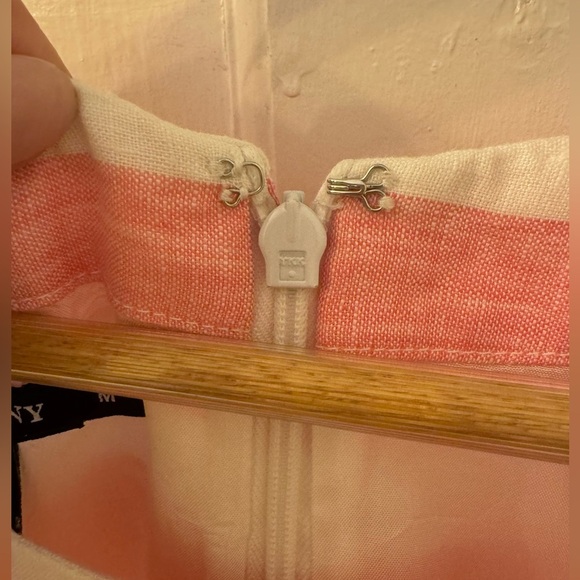 Like new! Island Company Pink and White Linen Shift Dress, sz M - Picture 6 of 8